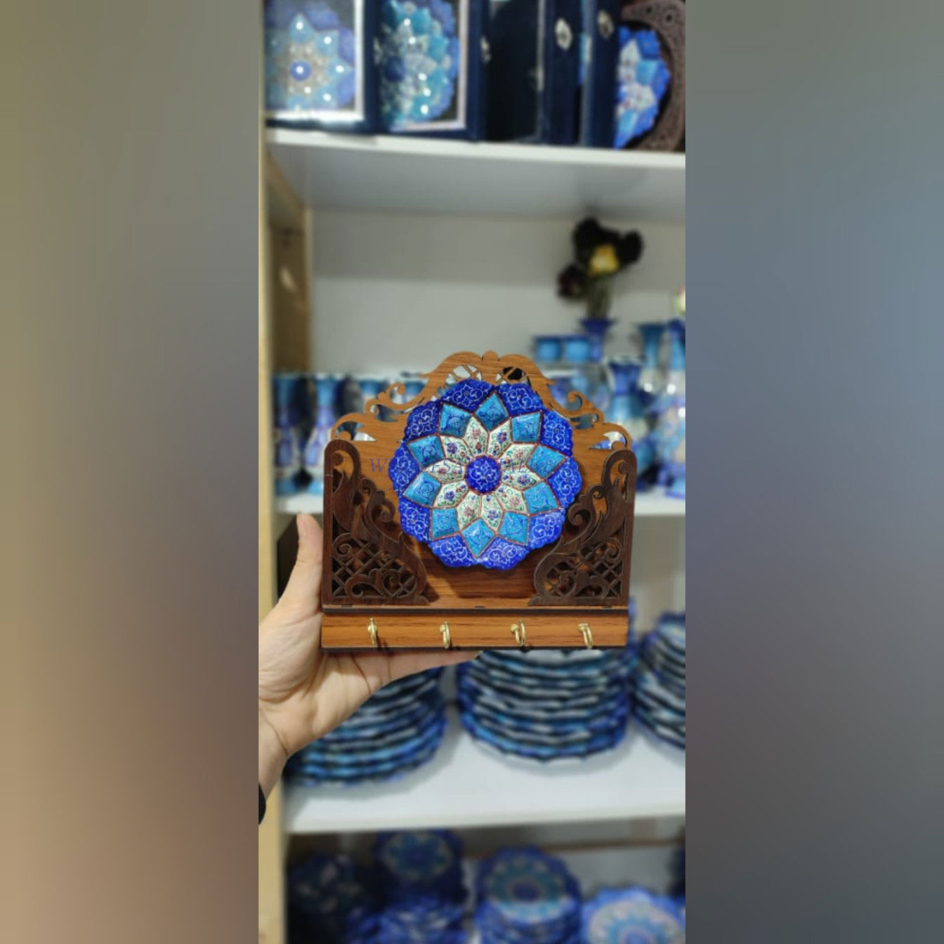 خرید عمده جا کلیدی چوبی همراه با بشقاب میناکاری 