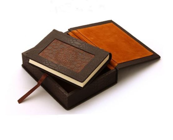 خرید عمده جعبه و قرآن نفیس چرم کلاسیک TI-CHARMKGAR-203411