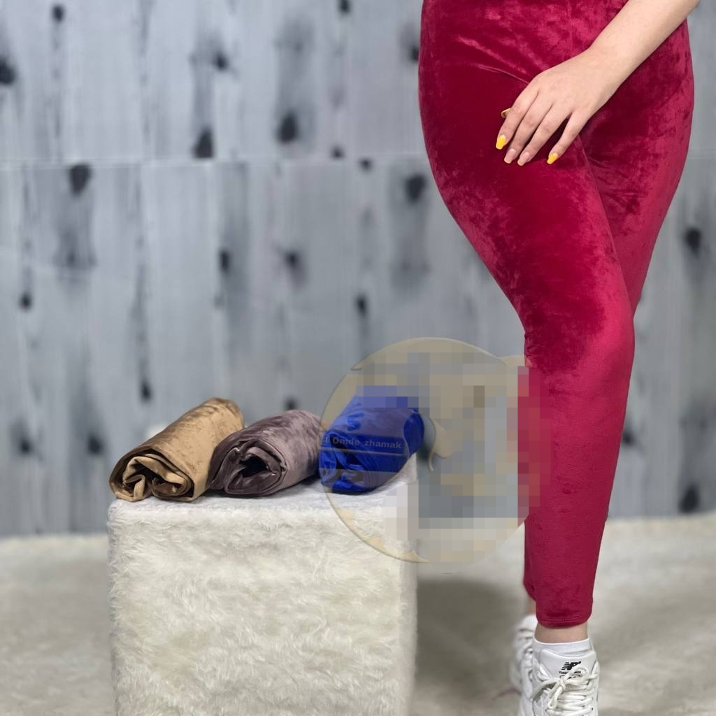 خرید عمده شلوار ساپورت زنانه جنس مخمل روباهی طرح ساده 